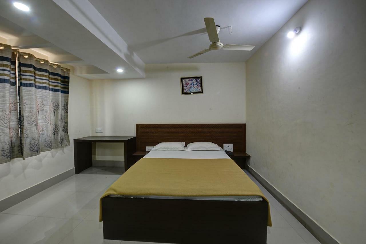 Spot On 37153 Karavali Paradise Hotel Dod Ballāpur Exterior foto